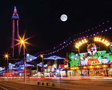 cheap coach weekend breaks to blackpool